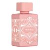 Różowa butelka perfum o kwadratowym kształcie z ozdobnym, białym wzorem i napisami: "BADEE AL OUD", "Lattafa", "NOBLE BLUSH".