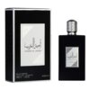 Czarne opakowanie i flakon perfum z ozdobnym srebrnym wzorem, na których widnieje napis "AMEER AL ARAB" oraz "ASDAAF". Na opakowaniu znajduje się dodatkowy tekst: "EAU DE PARFUM NATURAL SPRAY VAPORISATEUR 100ml e 3.4FL.OZ".