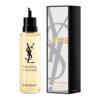 Przedstawione jest opakowanie i butelka perfum z napisem "Yves Saint Laurent" oraz "THE REFILL LA RECHARGE". Na pudełku widnieje napis "LIBRE" oraz "EAU DE PARFUM RECHARGE-REFILL 3.3 fl.oz. - e 100 ml".