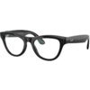 Czarne, błyszczące okulary z grubymi oprawkami, na których widoczne jest logo "Ray-Ban". Na końcach zauszników znajdują się małe, okrągłe elementy przypominające kamery.