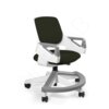 Czarny ergonomiczny fotel dla dziecka z białymi elementami konstrukcji i szarymi podłokietnikami, osadzony na pięcioramiennej podstawie z kółkami. Na zdjęciu widoczne jest logo "MEDIA EXPERT".