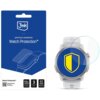Opakowanie produktu "3mk premium protection Watch Protection" w kolorze niebieskim z białymi napisami, obok znajduje się zegarek z nałożonym szkłem ochronnym, na którego tarczy widoczna jest żółto-niebieska tarcza. Na opakowaniu znajdują się informacje: "Watch Protection", "FULL SCREEN protection", "3 PCS.", "0.2 mm thickness".