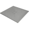 Kwadratowy, szary brodzik o teksturowanej powierzchni z centralnie umieszczonym prostokątnym odpływem. Produkt wykonany z materiału SMC, o wymiarach 100 x 100 cm.