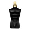 Czarny flakon perfum w kształcie torsu z poziomymi, matowymi paskami i złotym atomizerem na górze. Flakon ma elegancki, nowoczesny design.