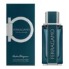 Opakowanie i flakon perfum o nazwie "Ferragamo Intense Leather" są w kolorze ciemnoniebieskim z białymi akcentami. Na opakowaniu widnieje napis: "Salvatore Ferragamo Eau de Parfum Pour Homme Vaporisateur Natural Spray 100 ml 3.3 FL. OZ."