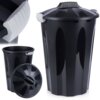 Czarny plastikowy kosz na śmieci o pojemności 40 litrów z pokrywą i uchwytami w jasnym kolorze. Kosz ma gładką powierzchnię z pionowymi żłobieniami i jest pokazany z różnych perspektyw.