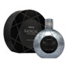Na zdjęciu widoczna jest butelka perfum o geometrycznym wzorze oraz okrągłe opakowanie. Na obu elementach znajduje się napis: "ARMAF RADICAL EAU DE PARFUM ©100 ML 3.4 FL.OZ."