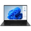 Laptop z wyświetlaczem OLED pokazuje ekran startowy systemu Windows 11 z widocznym logo ASUS Zenbook pod ekranem. Na ekranie znajduje się aplikacja "Copilot" oraz pasek zadań z ikonami systemowymi.