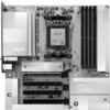 Na zdjęciu widoczna jest płyta główna z oznaczeniami "MSI", "HDMI", "PROJECT", "PRO SERIES" oraz "MSI Wi-Fi CARD". Płyta ma kilka gniazd i złączy, a także elementy chłodzenia z widocznymi wzorami i napisami.