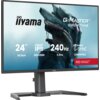 Monitor z logo "iiyama" i napisem "G-Master GB2471HS" na ekranie, z grafiką przedstawiającą futurystyczną postać. Widoczne specyfikacje to: "24” 60.5cm", "FAST IPS 1920x1080", "240Hz 0.3ms", "NVIDIA G-SYNC COMPATIBLE", oraz "RED EAGLE".