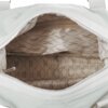 Szara torba podróżna z otwartym zamkiem błyskawicznym, ukazująca wnętrze wyłożone materiałem z powtarzającym się wzorem logo "WINGS". W środku widoczna jest kieszeń zamykana na zamek.