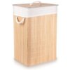 Bambusowy kosz na pranie o pojemności 70 litrów w kolorze beżowym, z białymi uchwytami ze sznura i pokrywą. Kosz ma prostokątny kształt i pionowe listwy bambusowe.