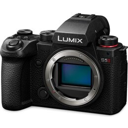 Aparat bezlusterkowy PANASONIC Lumix S5II (DC-S5M2) Body Czarny + Obiektyw S-R1840 18–40 mm f/4.5 24.2Mpix
