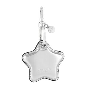 Etui KATE SPADE NEW YORK Charm Keychain do Apple AirTag Srebrny