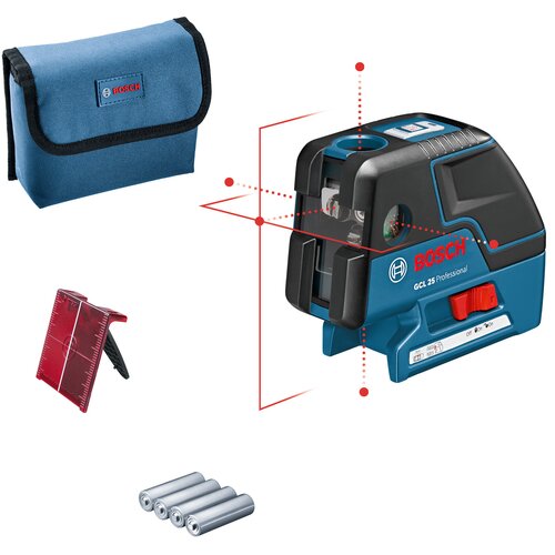 Na zdjęciu znajduje się laser liniowy w kolorze niebiesko-czarnym z widocznym czerwonym logo "BOSCH" oraz napisem "GCL 25 Professional". Obok lasera widoczne są akcesoria: niebieskie etui z logo "BOSCH", czerwona tarcza pomiarowa oraz cztery srebrne bater