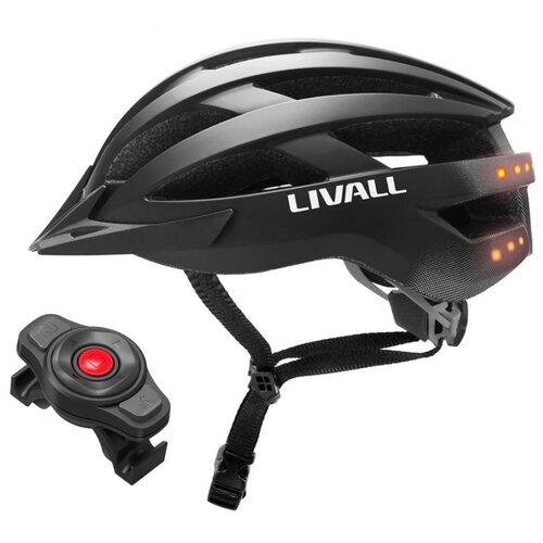 Czarny kask rowerowy z napisem "LIVALL" i wbudowanymi lampkami LED, obok znajduje się czarny pilot z czerwonym przyciskiem. Kask posiada regulowane paski i aerodynamiczny kształt.