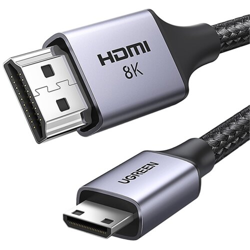 Na zdjęciu widoczny jest kabel HDMI z końcówkami HDMI i Mini HDMI, z metalowymi obudowami, na których znajdują się napisy "HDMI 8K" oraz "UGREEN". Kabel ma plecioną osłonę, co sugeruje jego wytrzymałość.