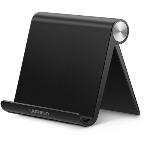 Czarna podstawka do tabletu o trójkątnym kształcie z metalicznym akcentem na górze, z widocznym logo "UGREEN" na dolnej krawędzi. Produkt ma minimalistyczny design i jest przeznaczony do podtrzymywania urządzeń elektronicznych.