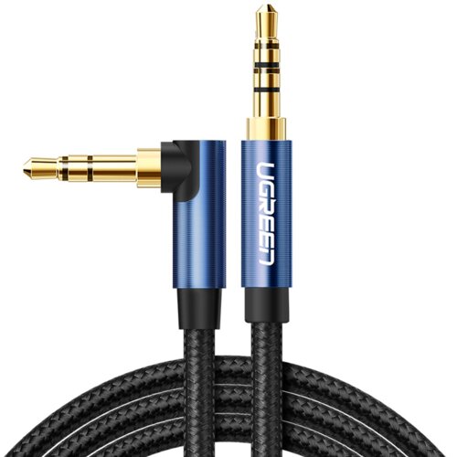 Na zdjęciu widoczny jest kabel audio z dwoma wtykami Jack 3.5 mm, z których jeden jest prosty, a drugi kątowy. Oba wtyki mają niebieskie obudowy z napisem "UGREEN" i złote końcówki, a kabel jest opleciony czarnym materiałem.