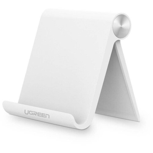 Biała podstawka do tabletu o minimalistycznym designie, z widocznym logo "UGREEN" na dolnej krawędzi. Produkt ma trójkątną konstrukcję z zaokrąglonymi krawędziami i metalicznym elementem na górze.