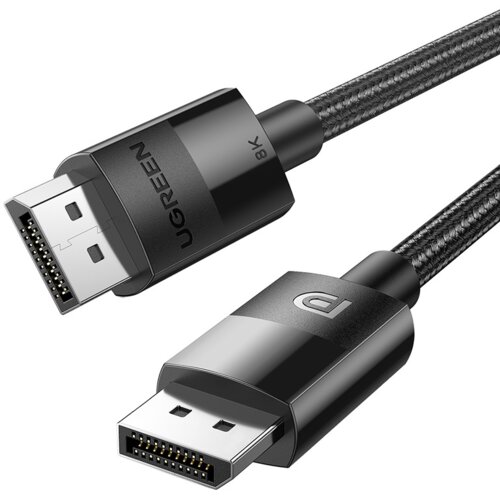 Czarny kabel DisplayPort z plecionym oplotem, z widocznymi złączami i napisami "UGREEN" oraz "8K" na jednym z wtyków. Na drugim wtyku znajduje się symbol "D".