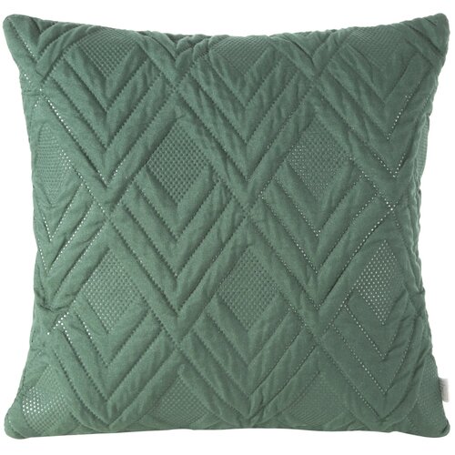 Ciemnozielona poszewka o wymiarach 40 x 40 cm z wyraźnym, geometrycznym wzorem w kształcie jodełki. Materiał ma teksturę z delikatnymi perforacjami, które dodają głębi wzorowi.