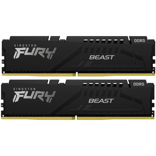 Dwa moduły pamięci RAM z czarnymi radiatorami, na których widnieją napisy: "KINGSTON FURY" oraz "BEAST", a także oznaczenie "DDR5". Radiatory mają geometryczne wzory i żółte złącza na dole.