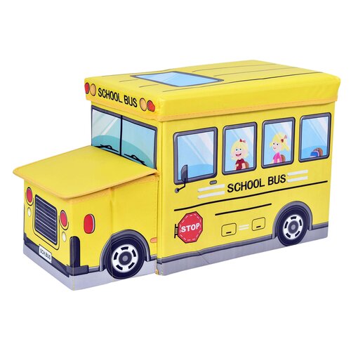 Żółta pufa w kształcie szkolnego autobusu z napisem "SCHOOL BUS" na boku i przodzie, ozdobiona rysunkami okien z postaciami oraz znakiem "STOP". Na przodzie widoczne są reflektory i tablica rejestracyjna z napisem "SCH BUS".