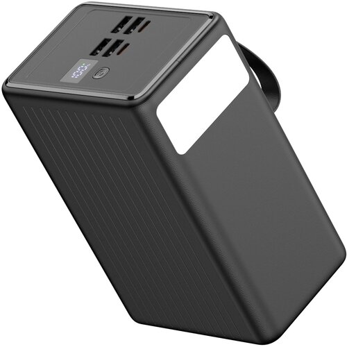 Czarny powerbank o dużej pojemności z widocznymi portami USB na górnej powierzchni oraz małym wyświetlaczem pokazującym poziom naładowania. Obudowa ma teksturowaną powierzchnię i uchwyt z boku.