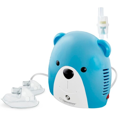 Na zdjęciu znajduje się niebieski inhalator nebulizator w kształcie misia z białym przodem, na którym widnieje logo "esperanza". Obok urządzenia znajdują się dwie przezroczyste maski oraz element nebulizatora.