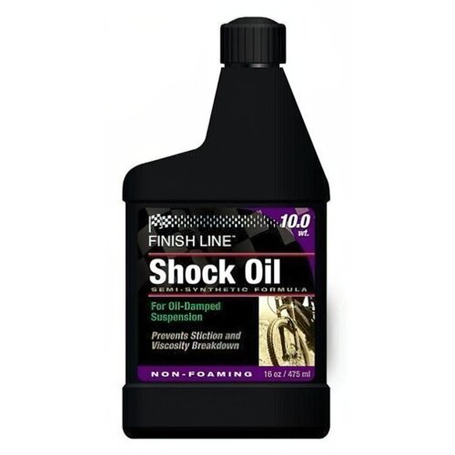 Czarna butelka z etykietą zawierającą tekst: "FINISH LINE Shock Oil SEMI-SYNTHETIC FORMULA 10.0 wt. For Oil-Damped Suspension Prevents Stiction and Viscosity Breakdown NON-FOAMING 16 oz / 475 ml". Na etykiecie znajduje się również zdjęcie fragmentu roweru