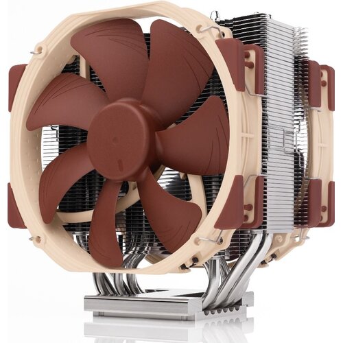 Na zdjęciu znajduje się chłodzenie CPU z dużym wentylatorem w kolorze brązowym, otoczonym beżową ramą, zamontowanym na metalowym radiatorze z licznymi żeberkami. Produkt ma solidną konstrukcję z widocznymi rurkami cieplnymi u podstawy.