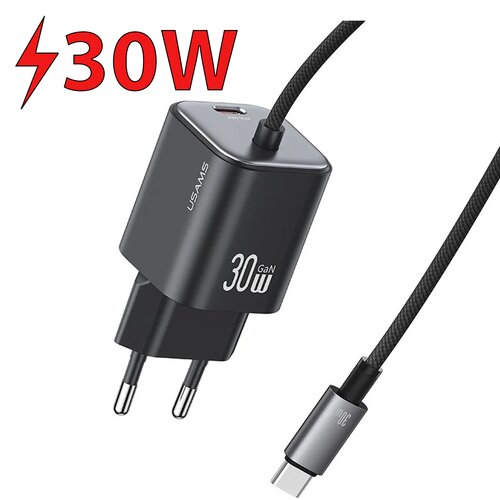 Czarna ładowarka sieciowa z napisem "USAMS" i "30W GaN" oraz podłączonym kablem USB-C. Obok ładowarki widoczny jest czerwony symbol błyskawicy z napisem "30W".