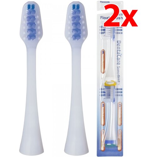 Dwa białe końcówki szczoteczki do zębów z niebieskimi włóknami, obok opakowanie z napisem "Panasonic" i "Float Brush EW0920" oraz dużą czerwoną cyfrą "2X". Opakowanie zawiera dwie końcówki szczoteczki i jest oznaczone jako "Dentacare Sonodent".
