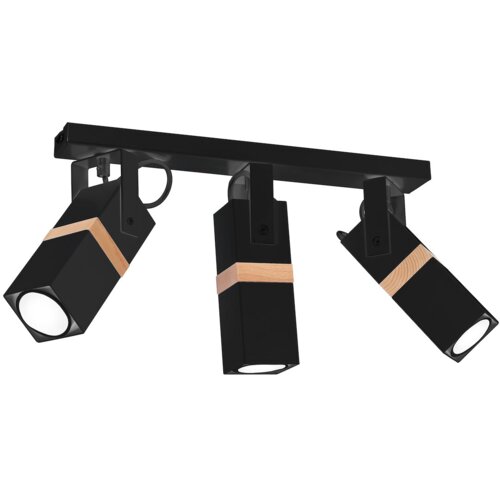 Czarna lampa sufitowa z trzema prostokątnymi reflektorami, każdy z drewnianym akcentem w formie paska. Reflektory są zamontowane na prostokątnej listwie, umożliwiającej regulację kierunku światła.