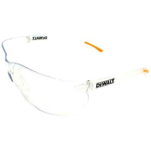 Przezroczyste okulary ochronne z pomarańczowymi końcówkami zauszników, na których widnieje logo "DEWALT".