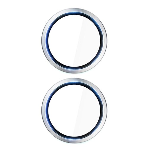 Dwa okrągłe, srebrne pierścienie z ciemnym wnętrzem, które są nakładkami na obiektyw. Produkt to "Nakładka na obiektyw 3MK Hardy Lens Protection Pro do Apple iPhone 17 Srebrny".