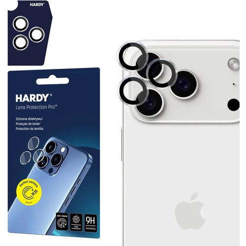 Opakowanie produktu "HARDY Lens Protection Pro" z napisem "Ochrona obiektywu" oraz grafiką przedstawiającą telefon z trzema obiektywami, obok znajduje się biały telefon z trzema obiektywami i nałożonymi szkłami ochronnymi. Na opakowaniu widoczne są ikony 