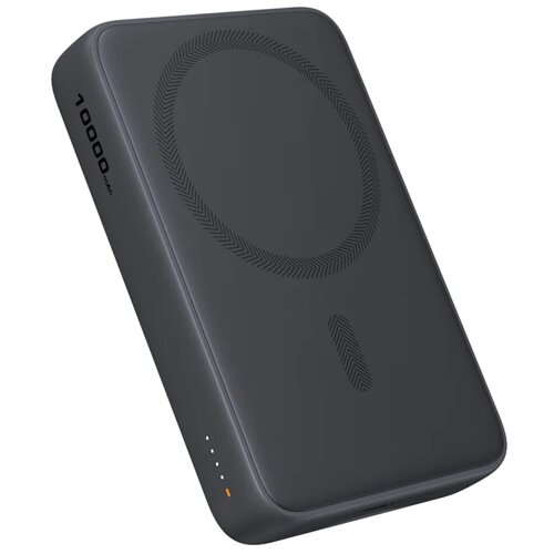 Szary powerbank z zaokrąglonymi krawędziami, na którym widoczny jest wzór w kształcie okręgu oraz napis "10000 mAh". Na boku urządzenia znajdują się cztery małe diody, z których jedna świeci na pomarańczowo.