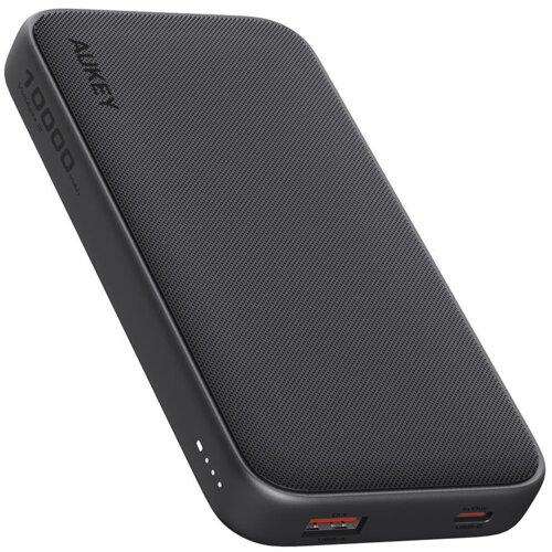Szary powerbank z teksturą na powierzchni, z widocznym logo "AUKEY" oraz napisem "10000 mAh" na boku. Na dolnej krawędzi znajdują się porty USB oznaczone jako "In/Out" i "USB-C In/Out", a obok nich są trzy diody LED.