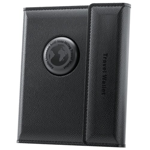 Czarny portfel wykonany z teksturowanej skóry, z okrągłym lokalizatorem wbudowanym w jego powierzchnię. Na lokalizatorze widnieje napis: "Apple Licensed Anti-loss Mitag Travel Wallet", a na portfelu znajduje się napis "Travel Wallet".