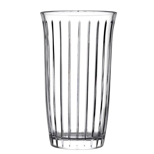 Przezroczysta szklanka o pojemności 475 ml z pionowymi żłobieniami na całej powierzchni. Produkt jest częścią zestawu czterech szklanek PASABAHCE Joy.