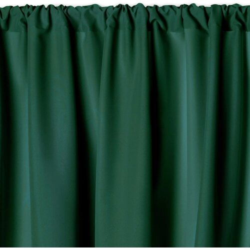 Ciemnozielona zasłona o gładkiej fakturze, z marszczeniami u góry. Produkt to "Zasłona EUROFIRANY Garden 155 x 200 cm Ciemnozielony".