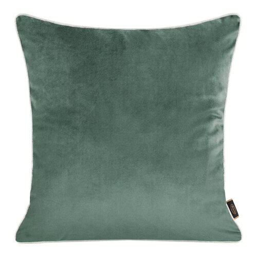 Ciemnomiętowa poszewka o wymiarach 45 x 45 cm wykonana z materiału przypominającego welur, z małą metką z logo producenta przyszytą do krawędzi.