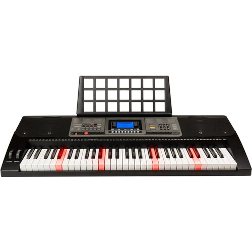 Keyboard MUSICMATE MM-KB-150 VirtuoKey w kolorze czarnym z widocznymi czerwonymi podświetleniami na niektórych klawiszach. Na panelu sterowania znajduje się wyświetlacz oraz różne przyciski i pokrętła.