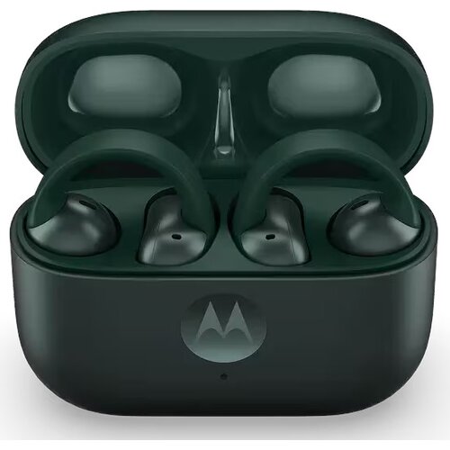 Zielone słuchawki bezprzewodowe z pętlami, umieszczone w otwartym etui ładującym, na którym widoczne jest logo Motorola. Wnętrze etui jest dopasowane kolorystycznie do słuchawek.