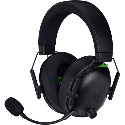Czarne, nauszne słuchawki bezprzewodowe z mikrofonem na pałąku, z widocznym logo producenta na nauszniku. Produkt przeznaczony dla Xbox, oferujący dźwięk przestrzenny.