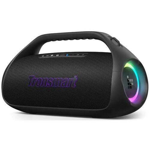 Czarny głośnik mobilny z widocznym logo "Tronsmart" na siatce, posiada podświetlenie LED w kolorach tęczy na jednym z boków. Na górze urządzenia znajdują się przyciski sterujące.