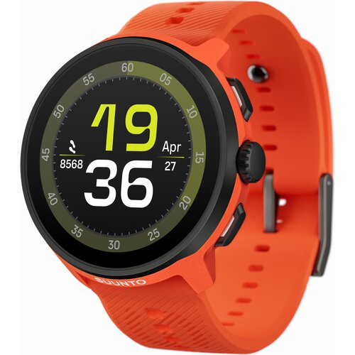 Pomarańczowy smartwatch z silikonowym paskiem, na którego okrągłym wyświetlaczu widoczna jest godzina 19:36, data 27 kwietnia oraz liczba kroków 8568. Na obudowie zegarka znajduje się logo "SUUNTO".