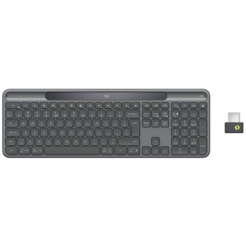 Na zdjęciu widoczna jest czarna klawiatura z pełnym układem klawiszy, w tym sekcją numeryczną, oraz mały odbiornik USB. Na górnej części klawiatury znajduje się logo "logi".